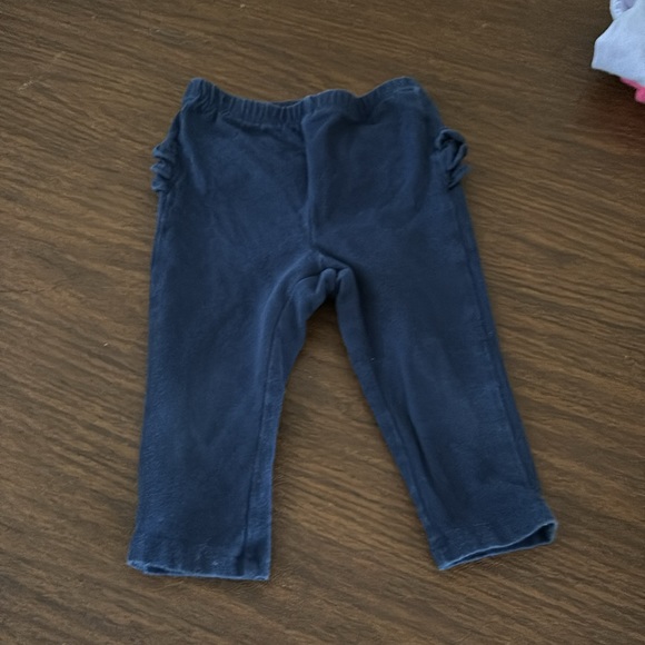 Set of 2 long sleeve bodysuits and 1 pair of Navy ruffle butt pants. - Picture 11 of 13
